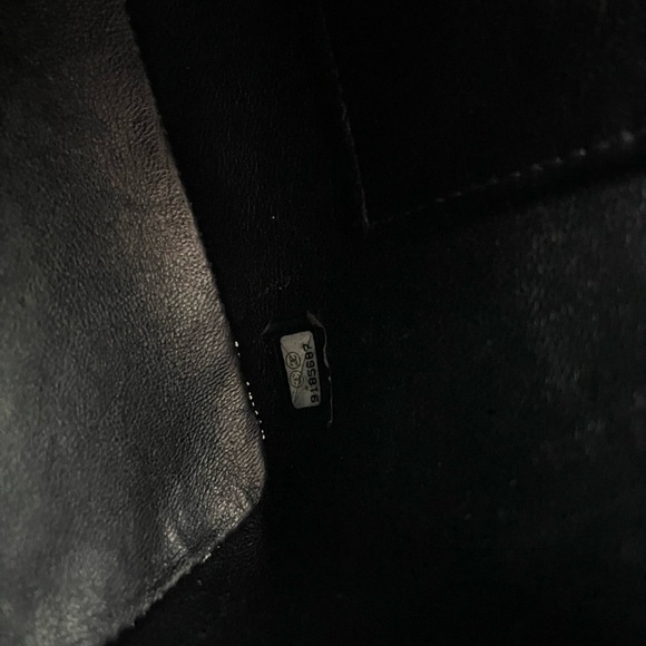 Authentic Chanel Caviar Timeless Medallion Tote in Silver Hardware - Picture 5 of 7